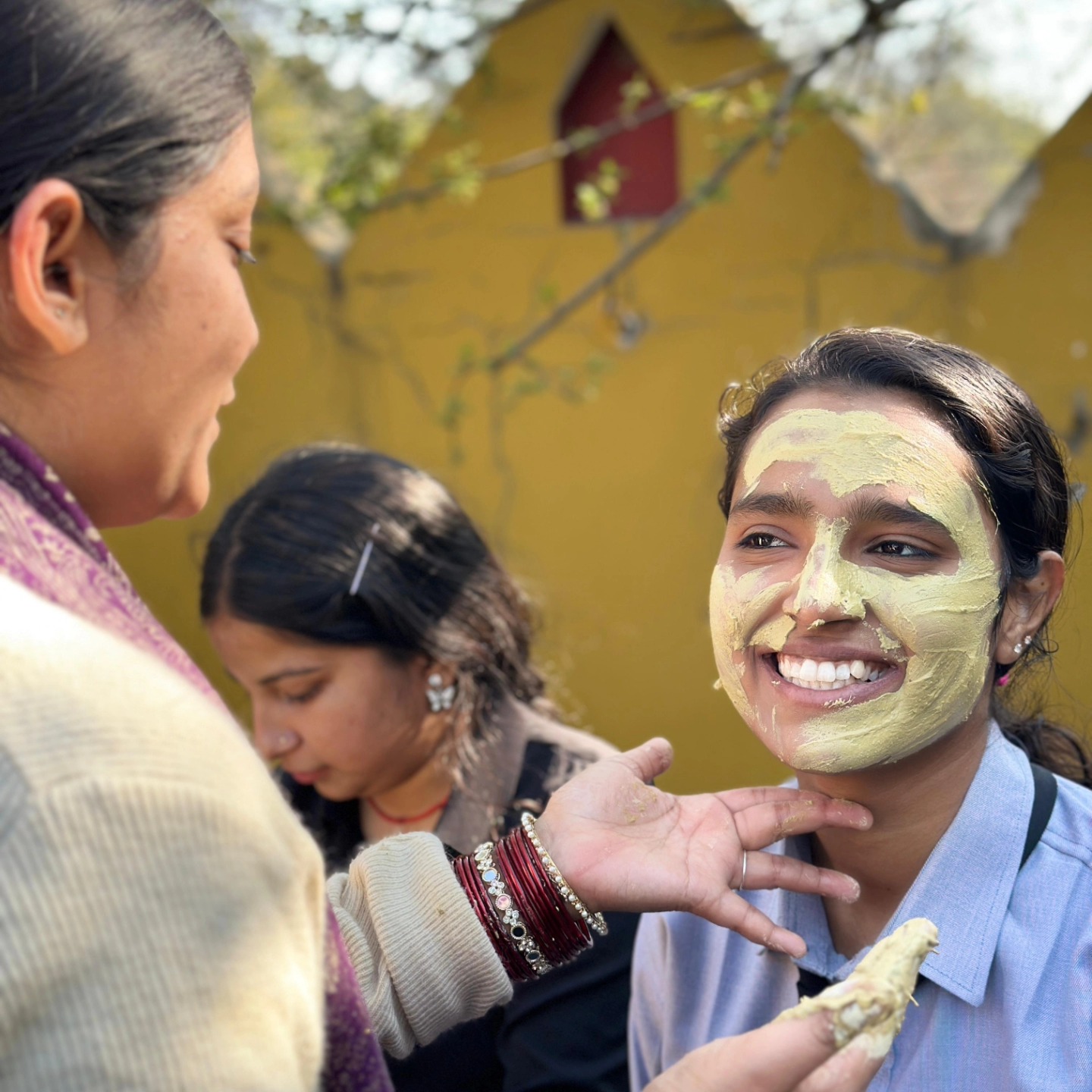 Mud Therapy Workshop organized by Dr. Sakshi, Asst. Professor Naturopathy